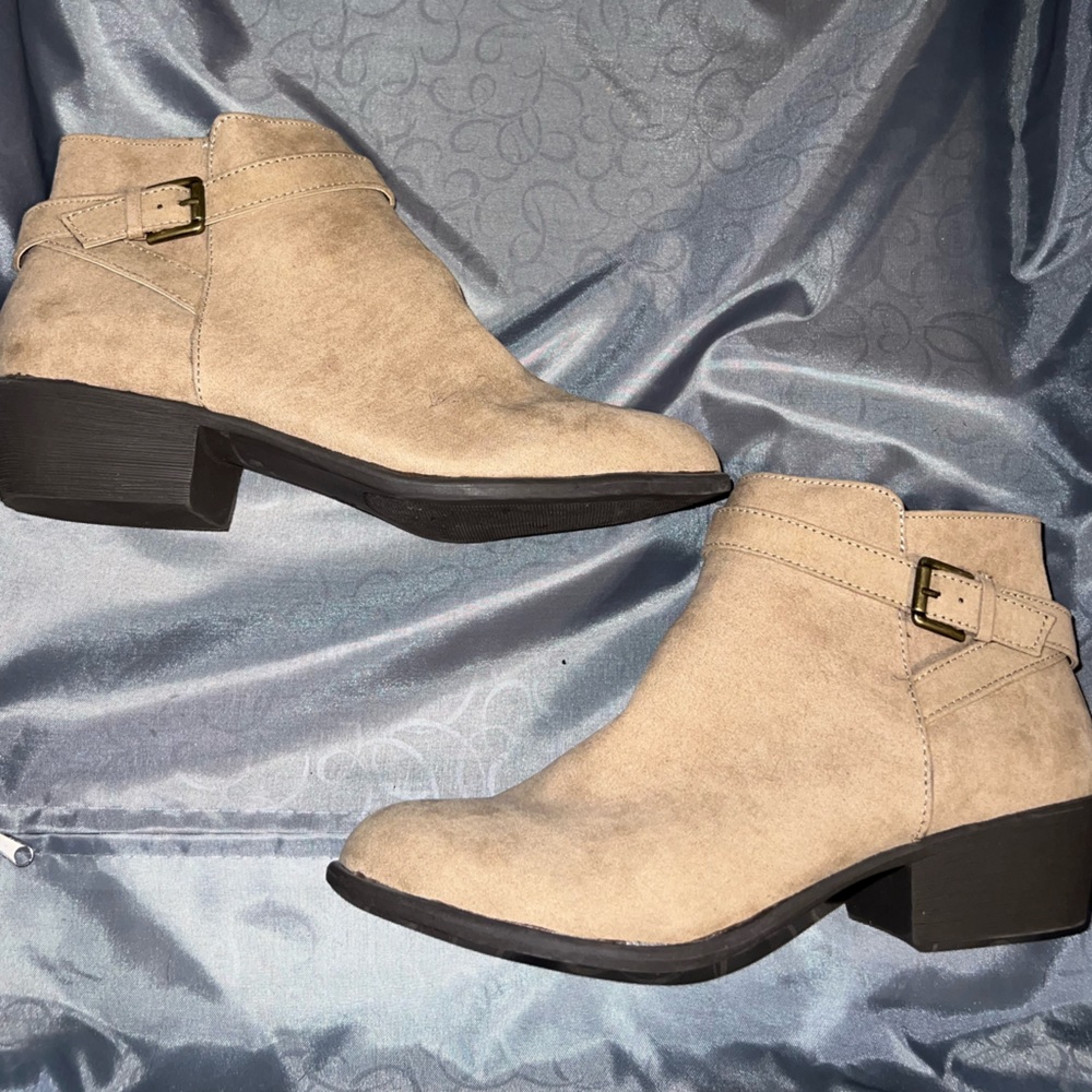 Tan Suede Boots with Kitten Heel